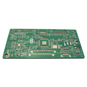vaikuga täidetud PCB